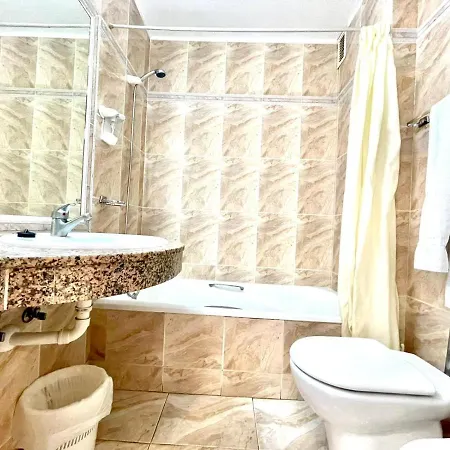 Nice Studio With Wifi, Ac, View In Puerto De La Cruz Appartement